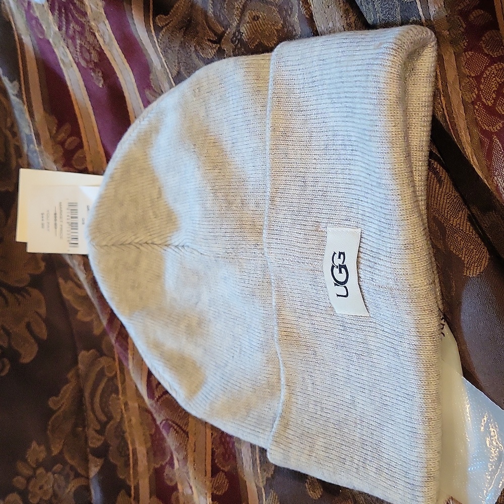 Ugg grey wool cuff hat bagged tagged new gorgeous one size unisex free gift 🎁